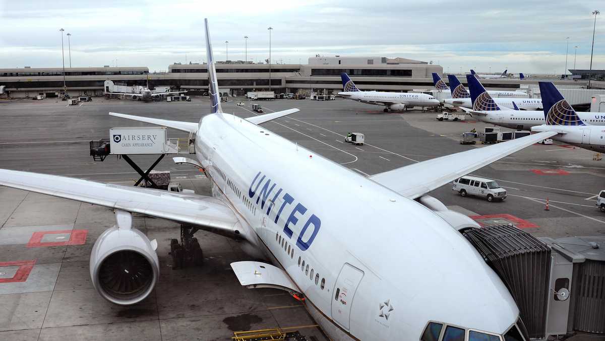 United Says Flight 3411 Wasnt Overbooked It Just Had No Open Seats Left