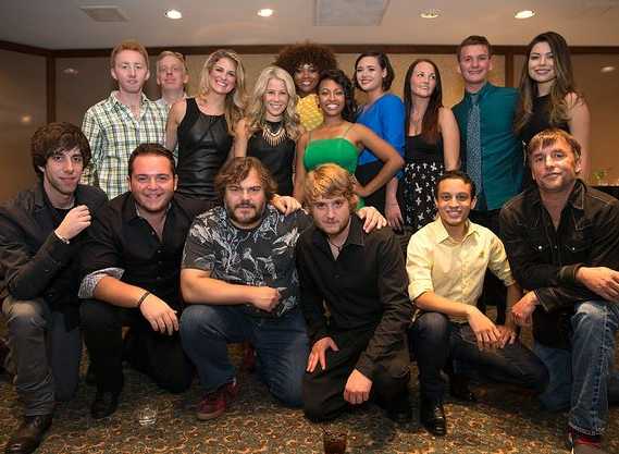 school&#x20;of&#x20;rock&#x20;cast&#x20;reunion&#x20;with&#x20;jack&#x20;black&#x20;at&#x20;the&#x20;front&#x20;middle&#x20;next&#x20;to&#x20;kevin&#x20;clark&#x20;who&#x20;played&#x20;freddy&#x20;with&#x20;summer&#x20;actress&#x20;miranda&#x20;cosgrove&#x20;at&#x20;the&#x20;end&#x20;of&#x20;the&#x20;back&#x20;row