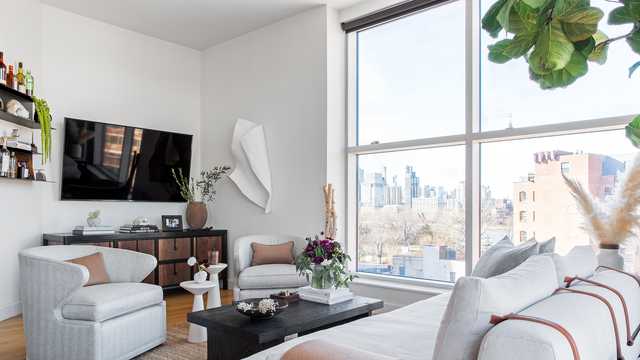 32 sofas for small spaces 2023, according to an interior designer - Vimarsana News