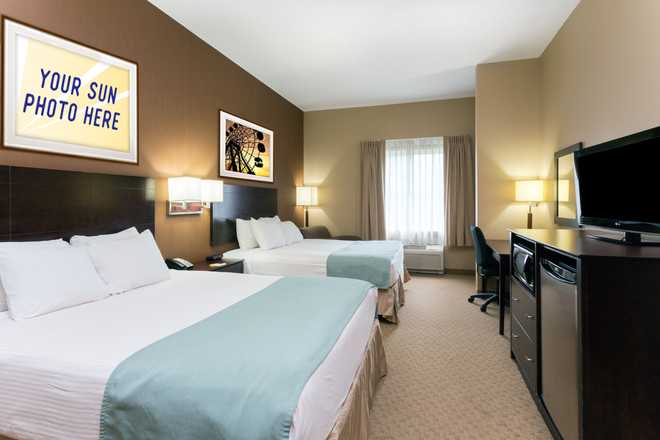 Inside&#x20;of&#x20;Days&#x20;Inn&#x20;hotel&#x20;room