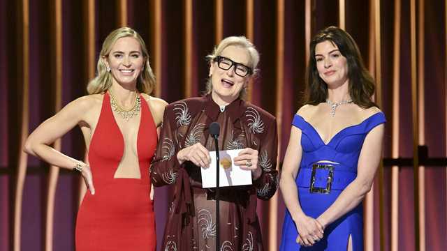 'The Devil Wears Prada' cast have iconic reunion at the 2024 SAG Awards - Vimarsana News