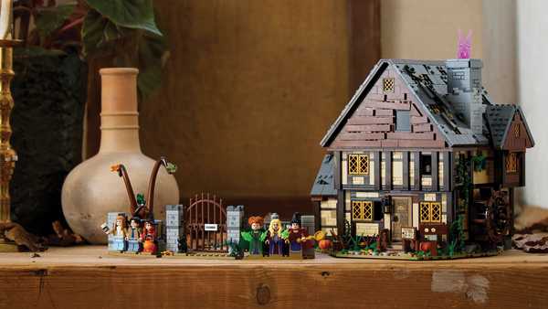 lego sanderson sisters cottage from hocus pocus