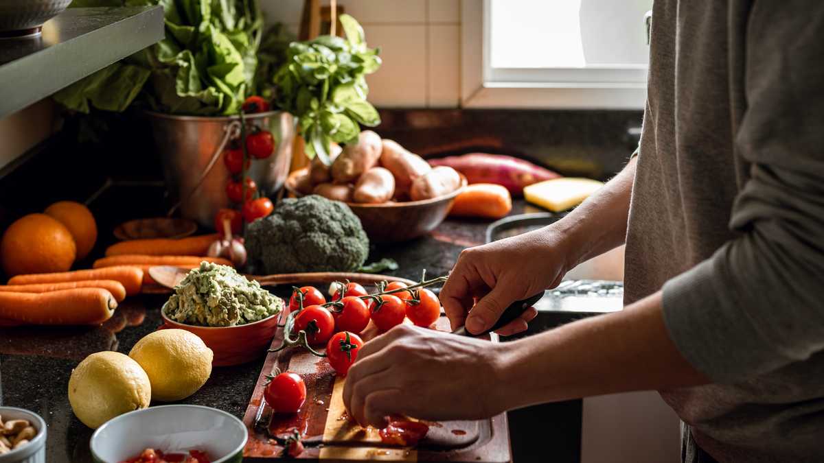 Experts say cooking is great for your mental health: Here’s why