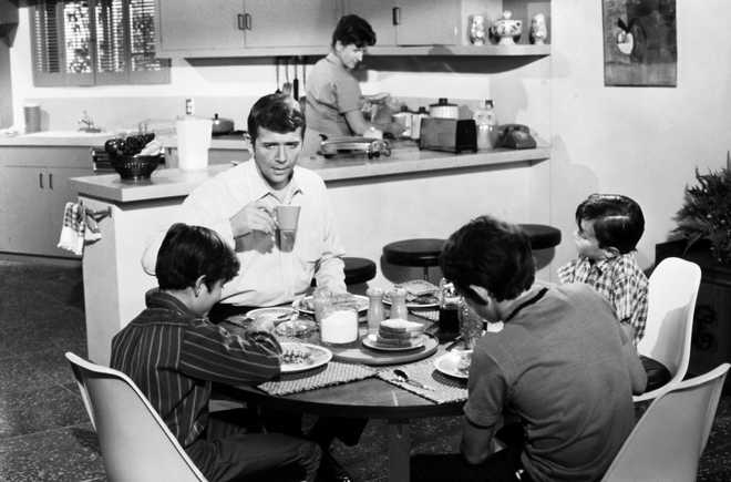 THE&#x20;BRADY&#x20;BUNCH