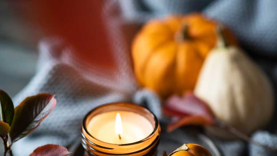 pumpkin candle