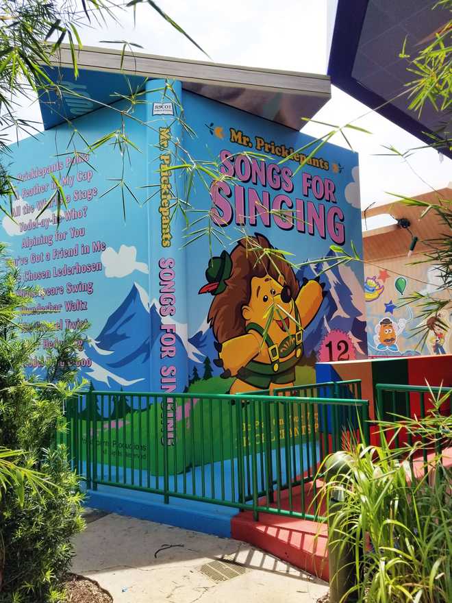 Toy&#x20;Story&#x20;Land&#x20;at&#x20;Disney&#x27;s&#x20;Hollywood&#x20;Studios