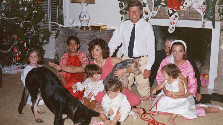 The White House Christmas decorations through the years - Vimarsana News
