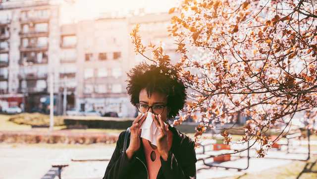 8 Common Symptoms Of Fall Allergies – Causes and Treatment - Vimarsana News