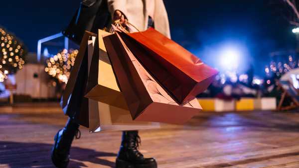 woman with shopping bags