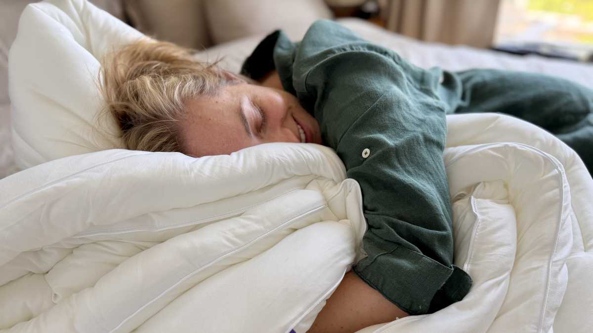 Is this internet-famous comforter worth it? Here's how it held up after weeks of use