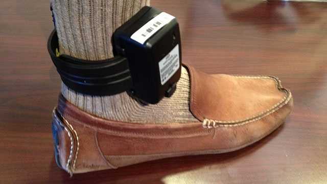 Ankle monitor hires stock photography and images  Alamy