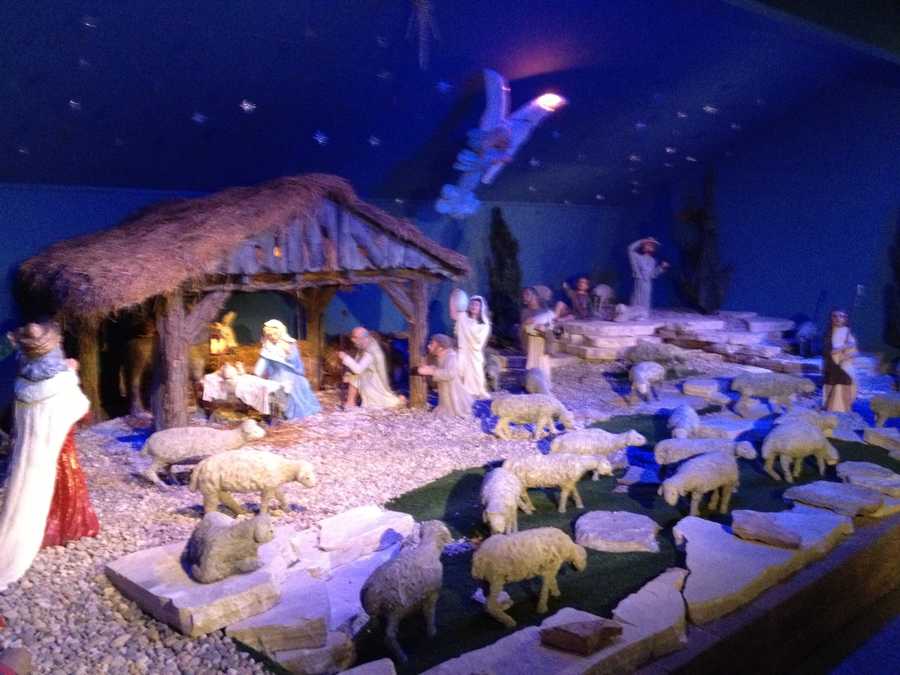 Photos Handmade nativity in Algona