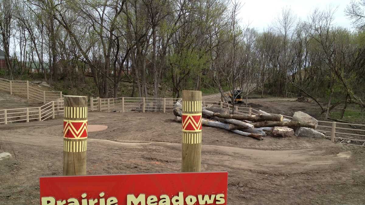 Photos Tour new Blank Park Zoo exhibit