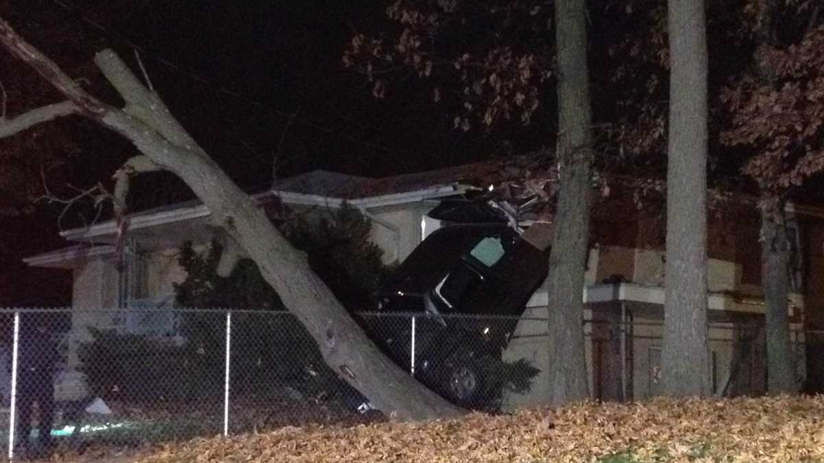 Photos Car Crashes Into Apartment Building