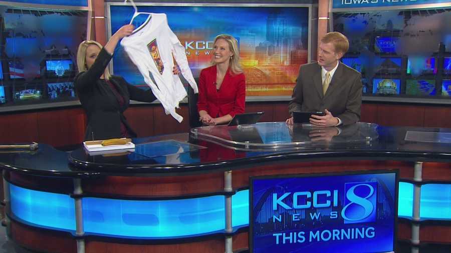 KCCI’s Kim St. Onge went outside briefly to try a couple of cold weather experiments.