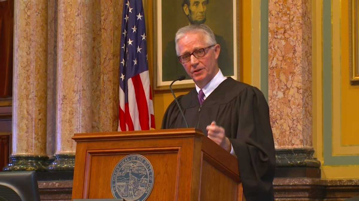 Chief Justice outlines 6 priorities for Iowa courts