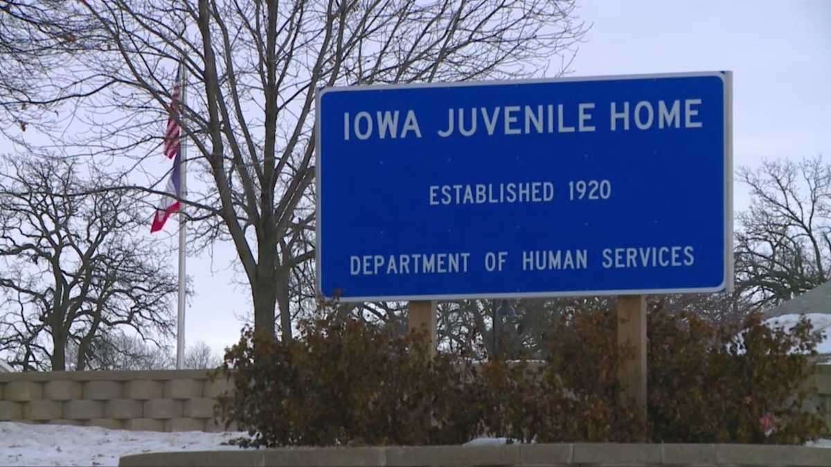 Judge orders Iowa Juvenile Home reopened