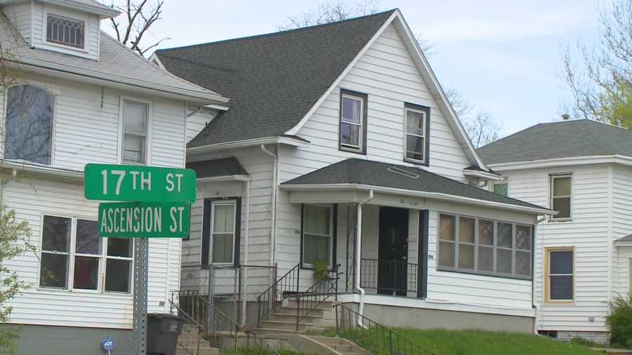 Two sisters were shot and injured outside a Des Moines home Sunday.