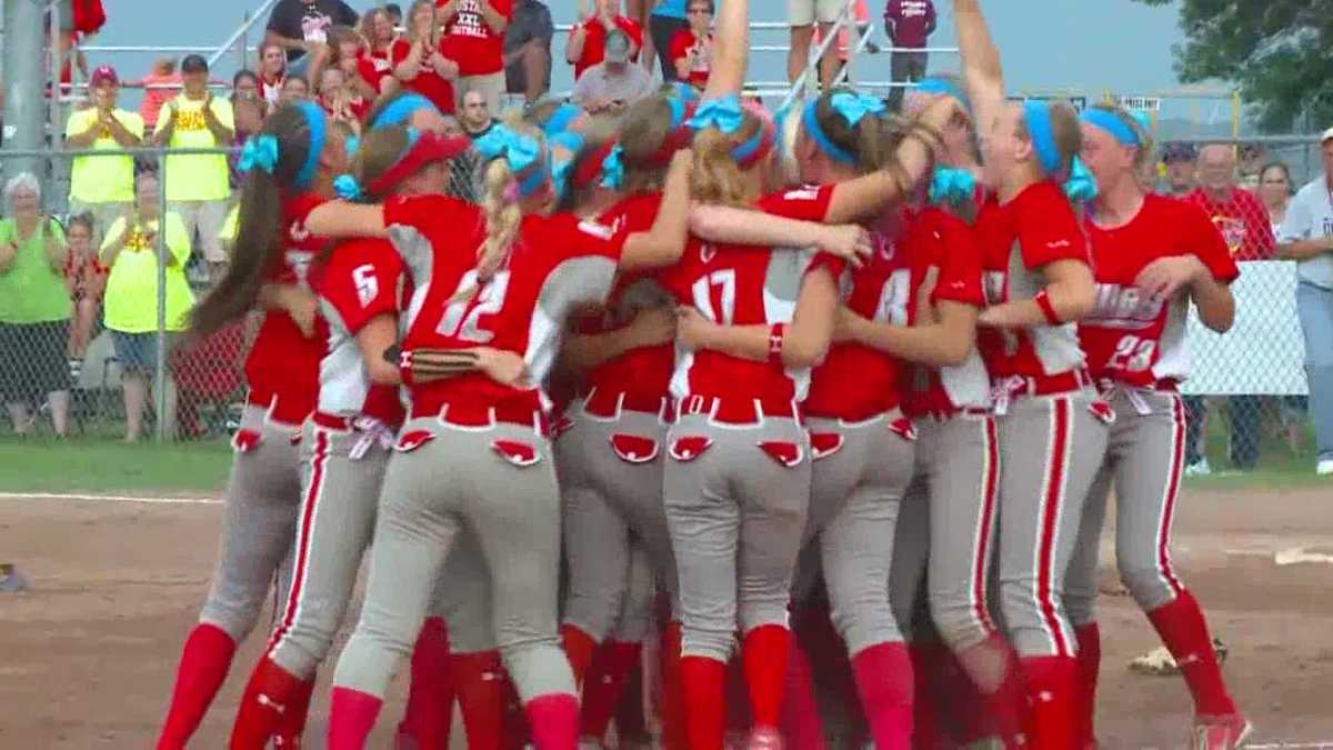 Four central Iowa teams win state softball titles