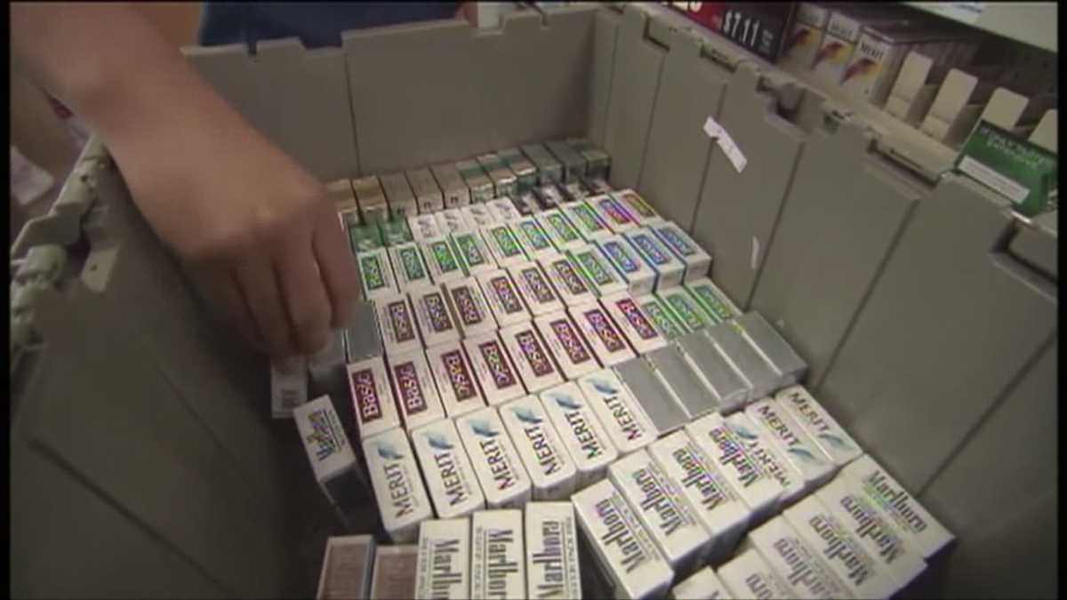 smoking cigarettes teeth 7 Dental Health Concerns for Smokers