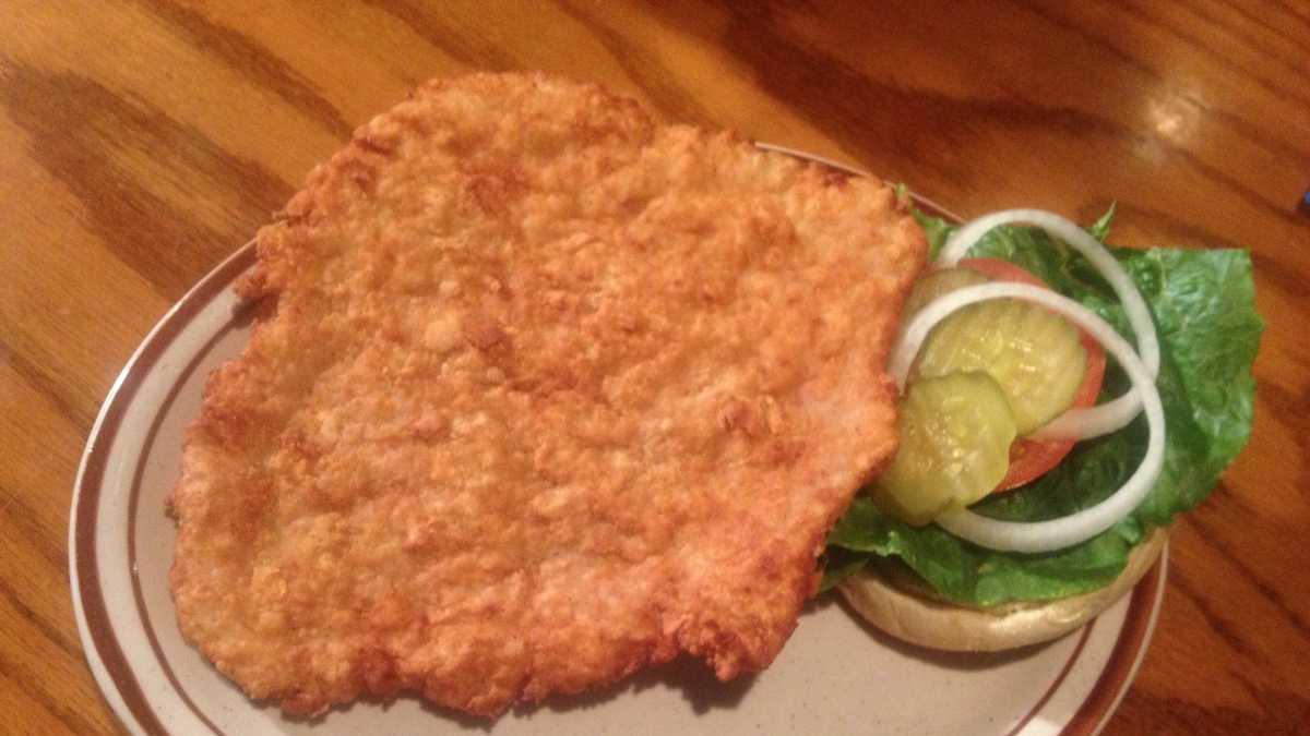 Get 'Best Tenderloin In Iowa' at this restaurant