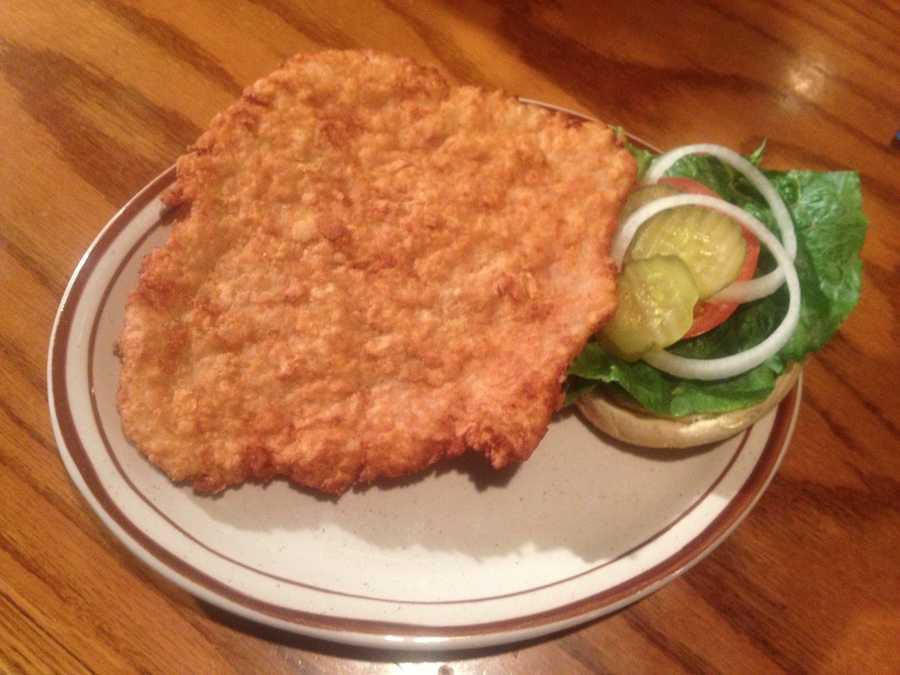 Photos Winner of Iowa's Best Tenderloin contest 2014
