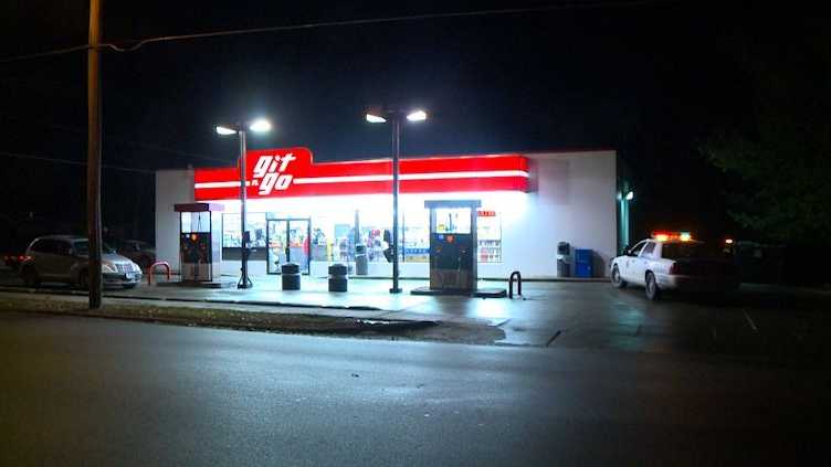 police respond to second git n go robbery kcci com