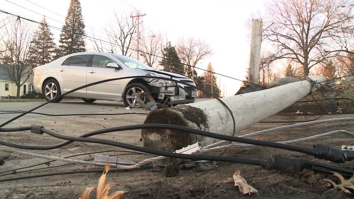 Police: Driver in stolen car knocks down power pole