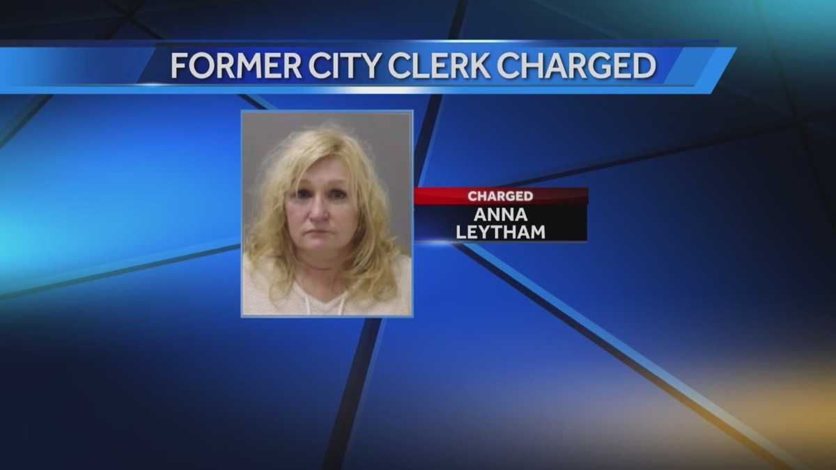 Former city clerk admits to stealing 70,000 in public funds