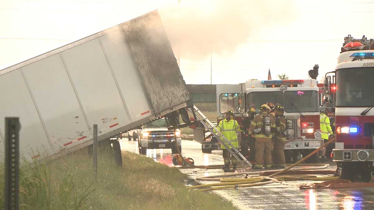 Photos Fiery Crash On I 80 4055