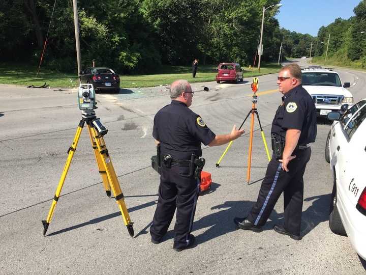 PHOTOS Serious minivan vs. car crash on Hickman Road
