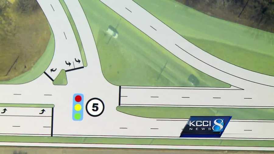 Traffic engineers with the city of Des Moines unveiled plans Tuesday night to fix a deadly east side road.