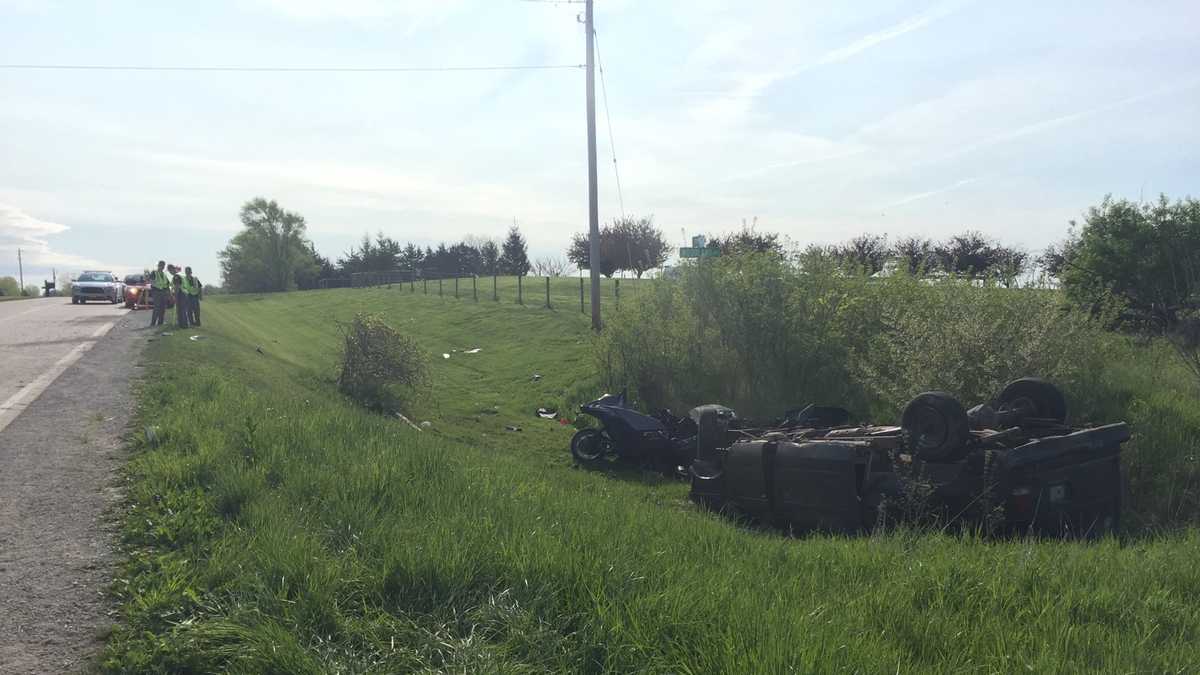 Names released in fatal headon crash involving van, Slingshot