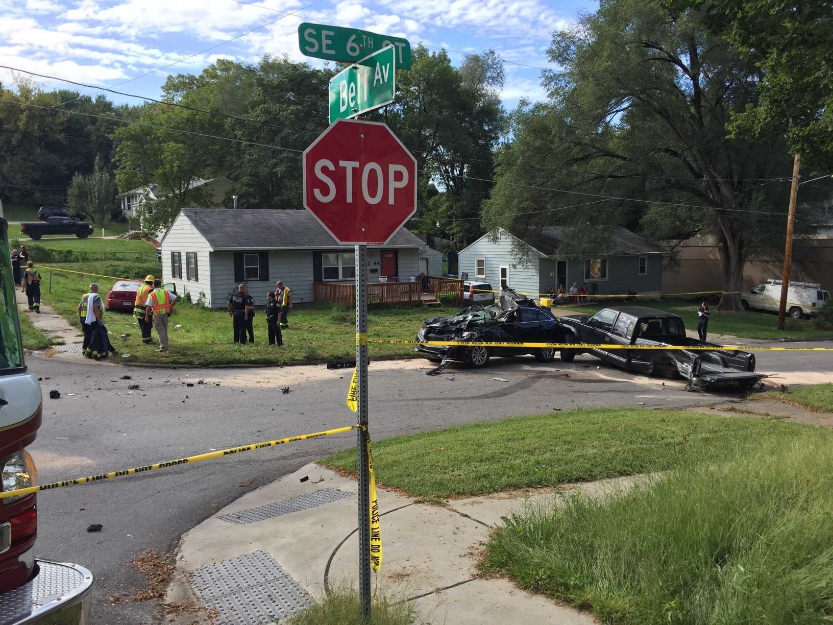 PHOTOS: Serious Multi-vehicle Crash In Des Moines