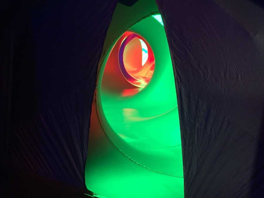 Inflatable walkin sculpture arrives in Des Moines