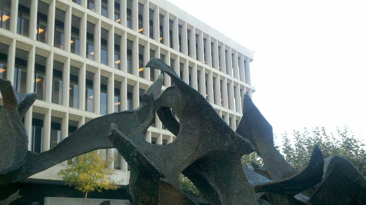 Lack of money leaves California courtrooms in the dark