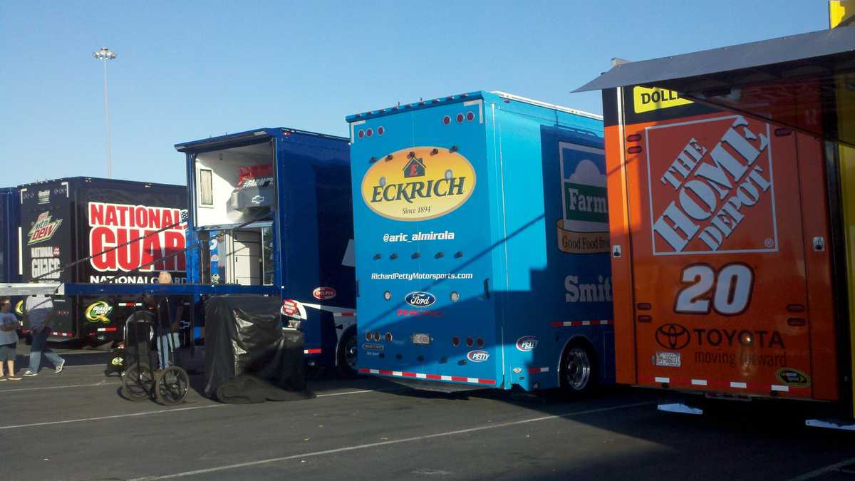 Photos NASCAR hauler parade at Capitol