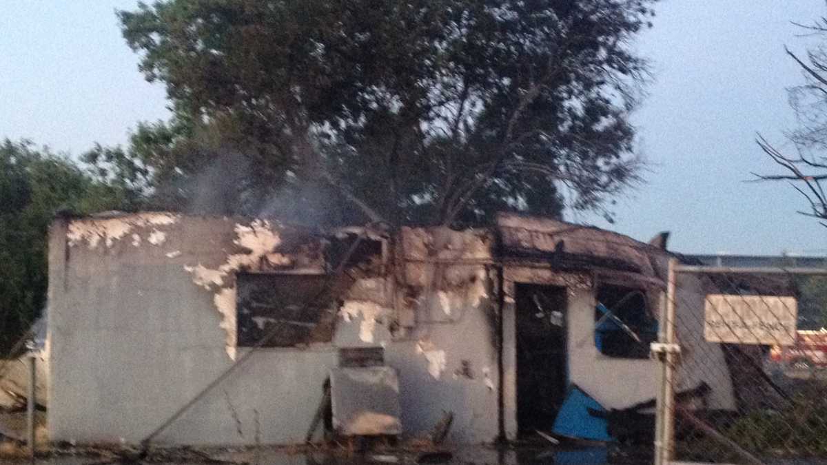 Photos Abandoned building in Rio Linda destroyed by fire