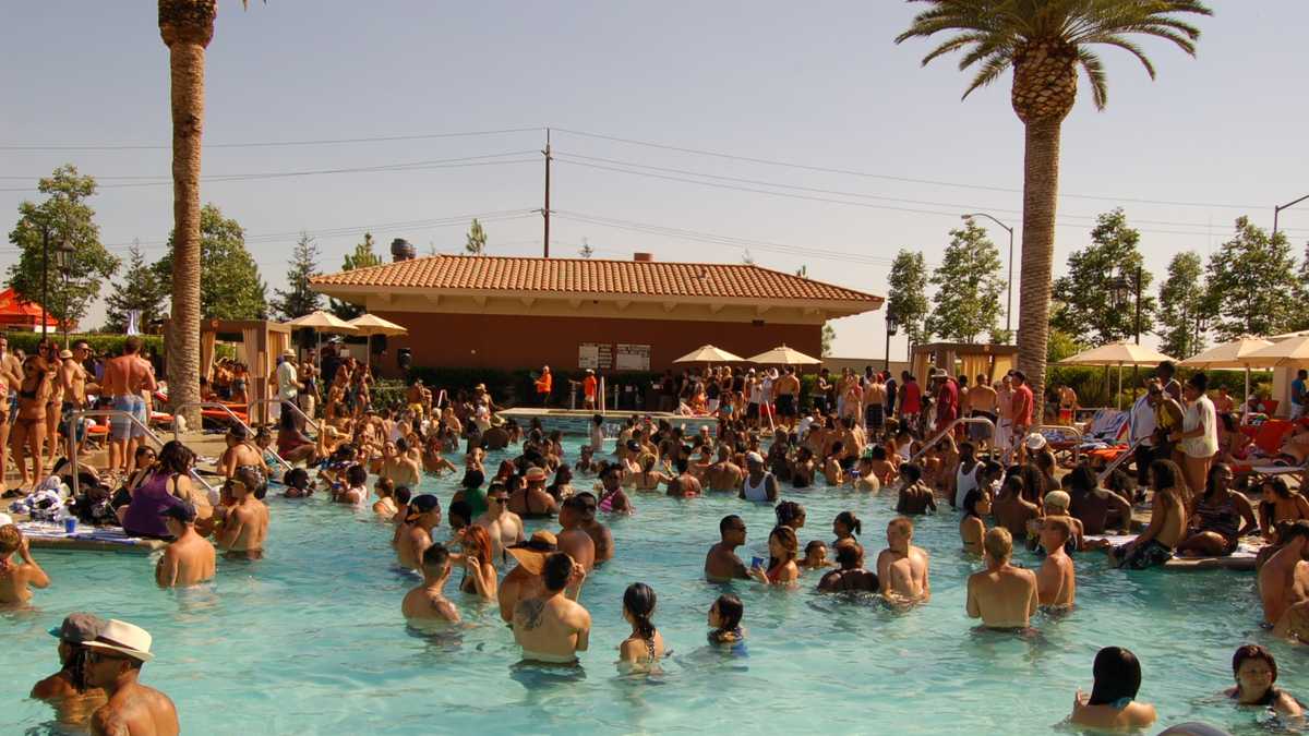 Photos Thunder Valley H2O party keeps it cool