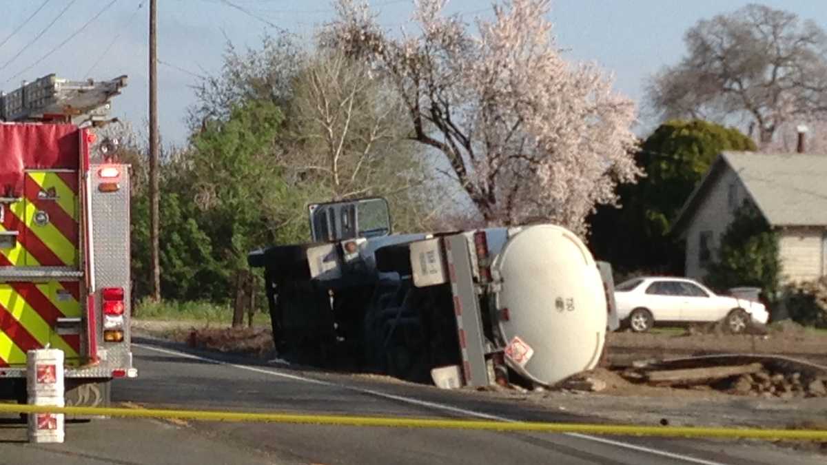 Highway 70 back open after fiery Marysville crash
