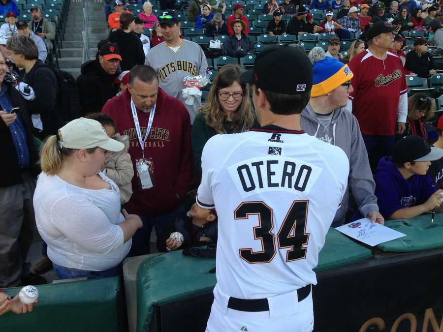 Orange Friday – Sacramento River Cats