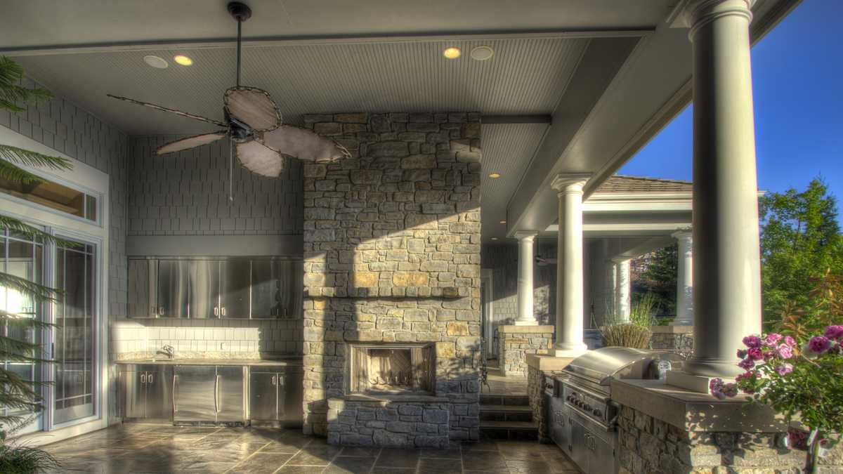 Mansion Monday Luxury overlooking Folsom Lake