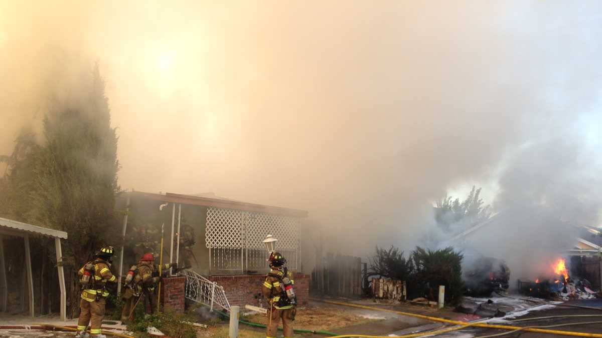 Photos Mobile home fire in Roseville