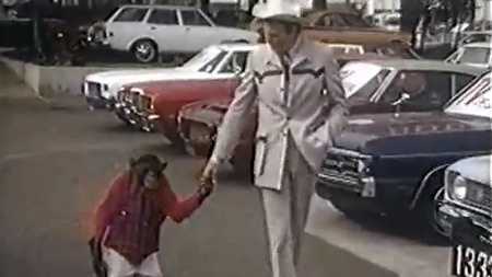 Cal Worthington Ford >> Cal Worthington Car Dealer Famed For Tv Ads Dies Cal Worthington Ford >> Cal Worthington Car Dealer Famed For Tv Ads Dies