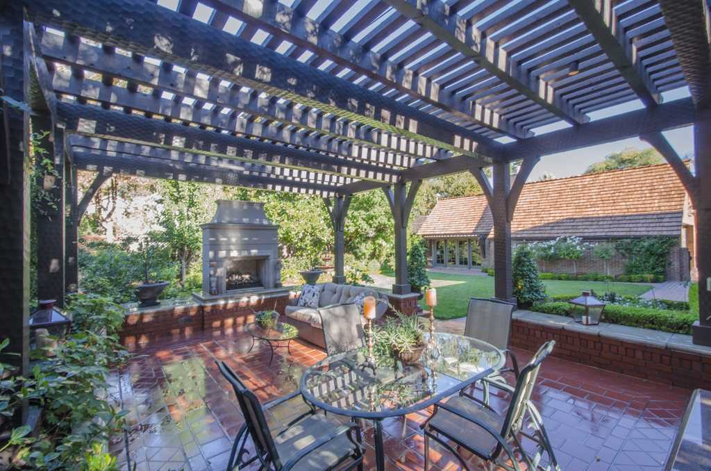 Mansion Monday Jewel In Sacramento S Fab 40s Neighborhood   21908220 21908220 