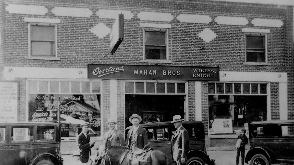 Photos Roseville then and now