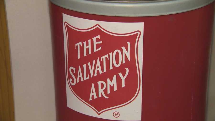 With 6 fewer shopping days before Christmas this year, that also means 5 fewer red kettle days for the Salvation Army to raise money.