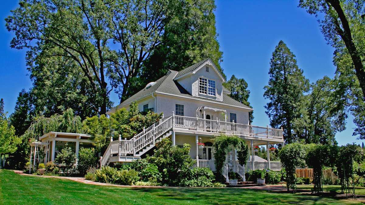 Mansion Monday Historic Victorian farmhouse in Apple Hill