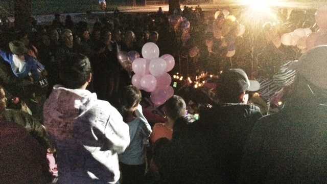 Hundreds of people showed up in Roseville Friday night to remember 14-year-old Anahi Tovar.