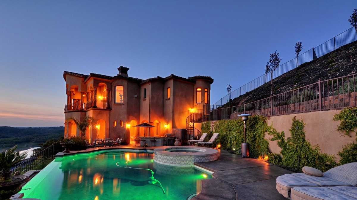 Mansion Monday Captivating views in El Dorado Hills